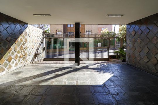 Garagem de casa à venda com 6 quartos, 493m² em Silveira, Belo Horizonte