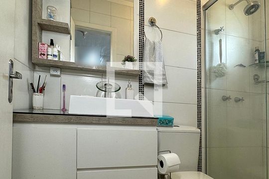 Banheiro da Suíte   de casa à venda com 2 quartos, 92m² em Nossa Senhora das Graças, Canoas