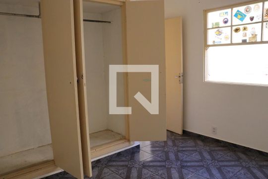 Quarto 2  de casa à venda com 4 quartos, 260m² em Vila Industrial , Campinas