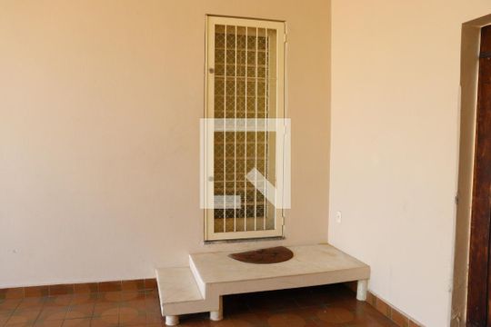 Garagem de casa à venda com 4 quartos, 260m² em Vila Industrial , Campinas