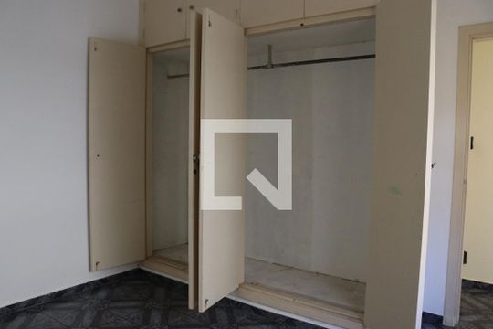 Quarto 2  de casa à venda com 4 quartos, 260m² em Vila Industrial , Campinas