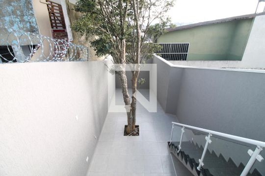 Quintal de casa à venda com 3 quartos, 175m² em Vila São Geraldo, São Paulo