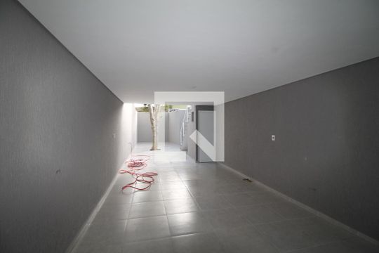 Garagem de casa à venda com 3 quartos, 175m² em Vila São Geraldo, São Paulo