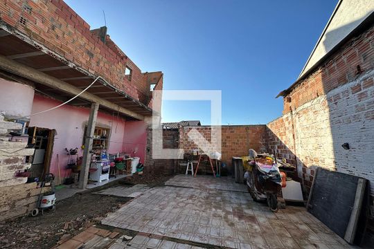 Lavanderia  de casa para alugar com 1 quarto, 120m² em São José, Canoas