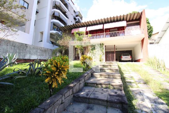 Fachada de casa à venda com 5 quartos, 477m² em Freguesia (jacarepaguá) , Rio de Janeiro
