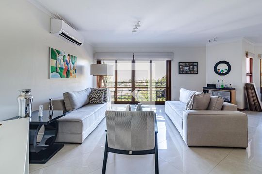 Sala de casa à venda com 4 quartos, 350m² em Vila Ida, São Paulo