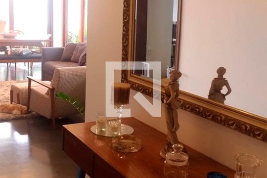 Sala de apartamento para alugar com 4 quartos, 246m² em Pinheiros, São Paulo