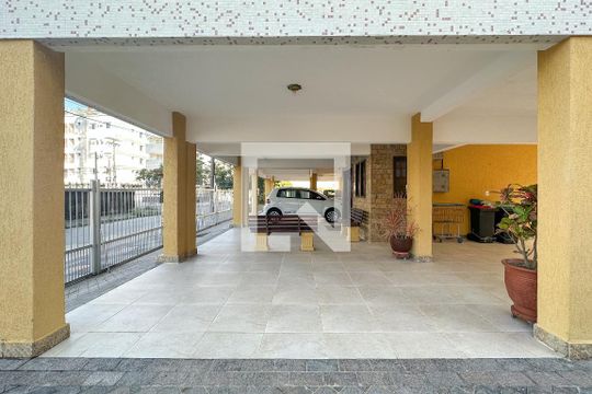Área comum - vaga de garagem de apartamento para alugar com 1 quarto, 50m² em Jardim Las Palmas, Guarujá