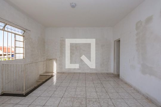 Sala de casa à venda com 2 quartos, 280m² em João Pinheiro, Belo Horizonte