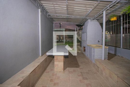 Área comum - Churrasqueira de apartamento à venda com 2 quartos, 46m² em Rubem Berta, Porto Alegre