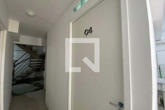 Depósito individual  de kitnet/studio para alugar com 1 quarto, 43m² em Santana, São Paulo