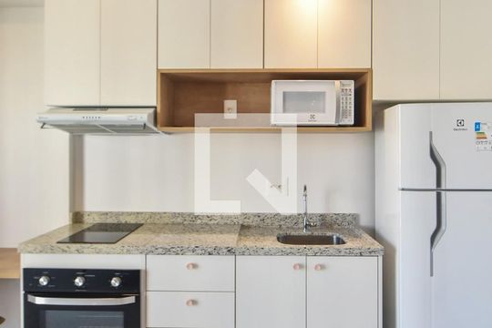 Cozinha  de kitnet/studio para alugar com 1 quarto, 28m² em Vila Congonhas, São Paulo