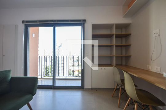 Sala  de kitnet/studio para alugar com 1 quarto, 28m² em Vila Congonhas, São Paulo