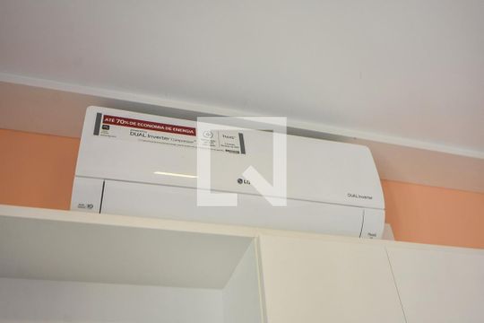Sala  de kitnet/studio para alugar com 1 quarto, 28m² em Vila Congonhas, São Paulo