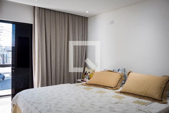 Suíte de casa à venda com 3 quartos, 165m² em Parque Capuava, Santo André