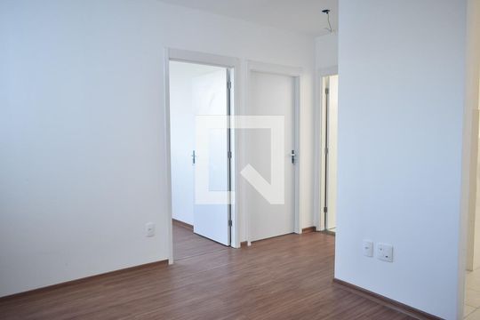 Sala de apartamento à venda com 2 quartos, 44m² em Campo Grande, Rio de Janeiro