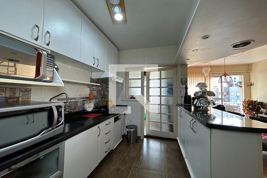 Cozinha de apartamento à venda com 2 quartos, 95m² em Vila Rosa, Novo Hamburgo
