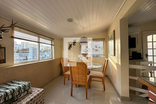 Sala de apartamento à venda com 2 quartos, 95m² em Vila Rosa, Novo Hamburgo