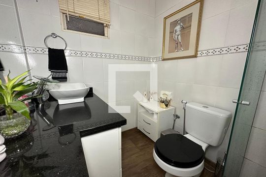 Banheiro 1 de apartamento à venda com 2 quartos, 95m² em Vila Rosa, Novo Hamburgo