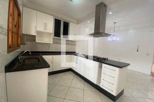 Cozinha de casa para alugar com 3 quartos, 180m² em Jardim Lisboa, São Paulo