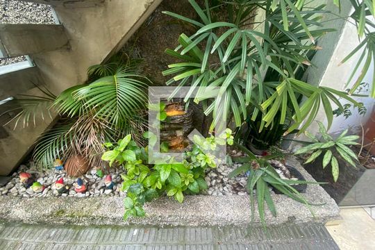 Garagem de casa para alugar com 3 quartos, 180m² em Jardim Lisboa, São Paulo