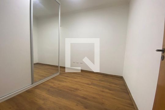 Quarto 1 de casa para alugar com 3 quartos, 180m² em Jardim Lisboa, São Paulo