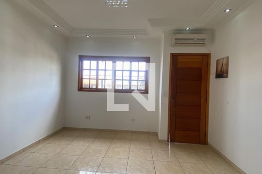 Sala de casa para alugar com 3 quartos, 180m² em Jardim Lisboa, São Paulo