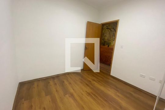 Quarto 1 de casa para alugar com 3 quartos, 180m² em Jardim Lisboa, São Paulo