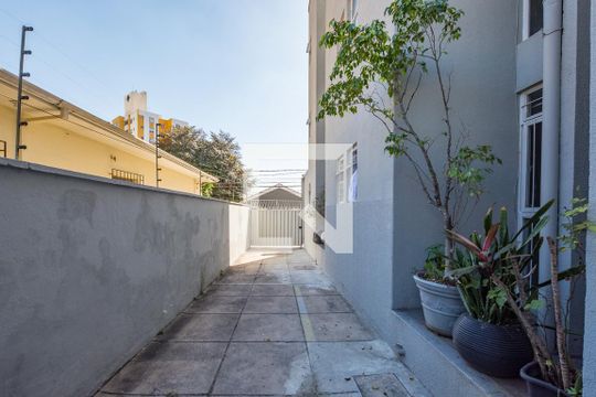 Lavanderia de kitnet/studio para alugar com 1 quarto, 24m² em Carlos Prates, Belo Horizonte
