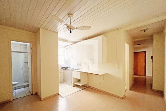 Apartamento à venda com 2 quartos, 45m² em Centro Histórico, Porto Alegre