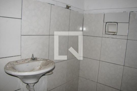 Banheiro de casa à venda com 1 quarto, 40m² em Parque Cisper, São Paulo