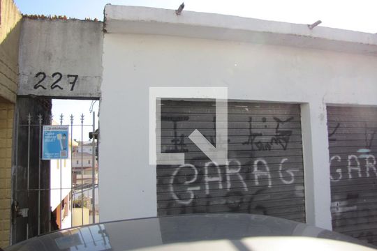 Fachada de casa à venda com 1 quarto, 40m² em Parque Cisper, São Paulo
