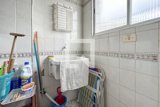 Área de Serviço de apartamento para alugar com 1 quarto, 60m² em Balneario Cidade Atlantica, Guarujá