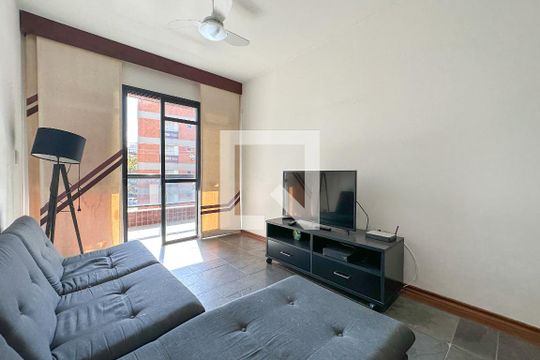 Apartamento para alugar com 3 quartos, 65m² em Tortuga, Guarujá