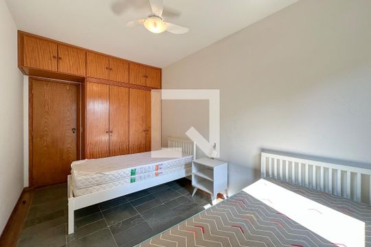 Quarto 1 de apartamento para alugar com 3 quartos, 65m² em Tortuga, Guarujá