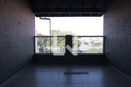 Quintal de casa à venda com 2 quartos, 150m² em Vila Ré, São Paulo