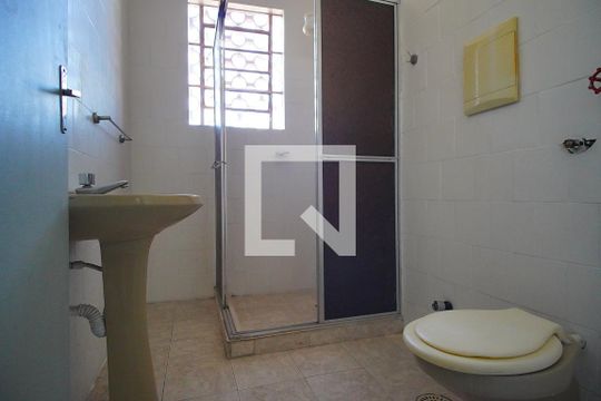 Banheiro de apartamento à venda com 2 quartos, 80m² em Cristo Redentor, Porto Alegre