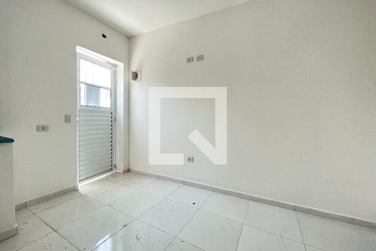 Sala/Quarto de kitnet/studio para alugar com 1 quarto, 18m² em Vila do Encontro, São Paulo