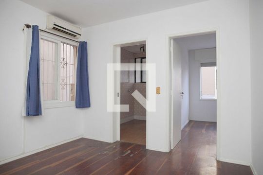 Sala de apartamento à venda com 1 quarto, 40m² em Santana, Porto Alegre