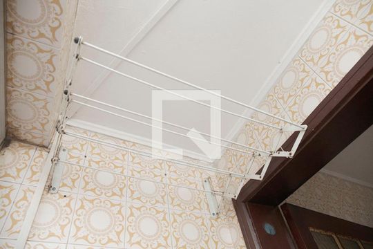 Cozinha + Área de Serviço de apartamento à venda com 1 quarto, 40m² em Santana, Porto Alegre