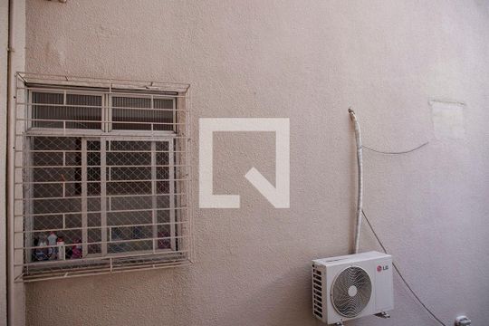 Sala Vista de apartamento à venda com 1 quarto, 40m² em Santana, Porto Alegre