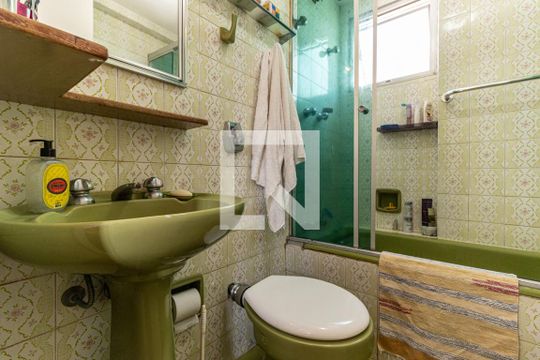 Banheiro da Suíte de apartamento à venda com 3 quartos, 94m² em Vila Buarque, São Paulo