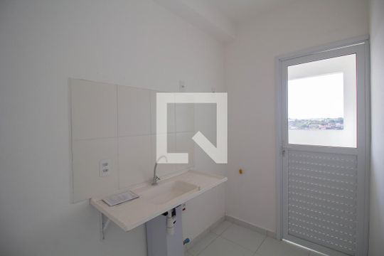 Cozinha de apartamento para alugar com 2 quartos, 41m² em Itaquera, São Paulo