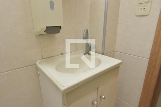 Banheiro de kitnet/studio à venda com 1 quarto, 36m² em Sé, São Paulo