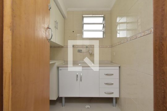 Cozinha de kitnet/studio para alugar com 1 quarto, 36m² em Sé, São Paulo
