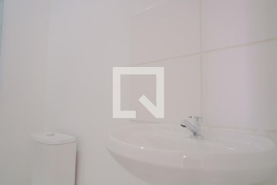 Banheiro 1.4 de apartamento para alugar com 2 quartos, 31m² em Vila Monumento, São Paulo