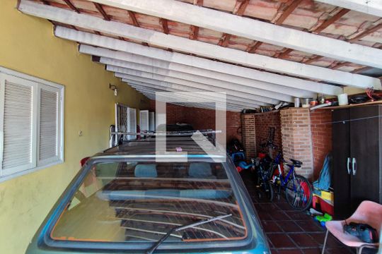 Garagem de casa à venda com 3 quartos, 70m² em Vila Aurocan, Campinas
