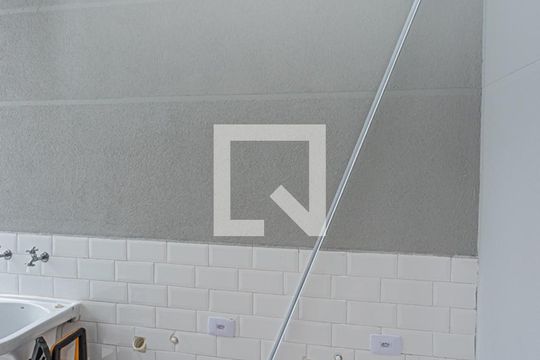 Área de serviço de casa para alugar com 3 quartos, 110m² em Vila Ester (zona Norte), São Paulo
