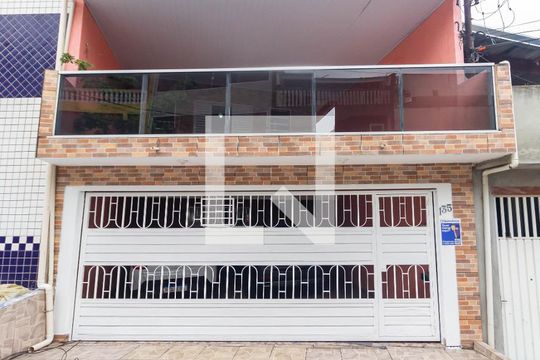 Fachada de casa à venda com 3 quartos, 120m² em Bandeiras, Osasco