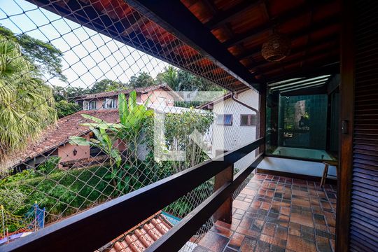 Varanda da suite de casa à venda com 4 quartos, 390m² em Vila Progresso, Niterói